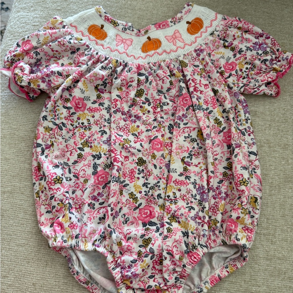 Smocked pumpkin bubble